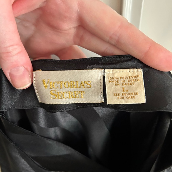 Victoria’s Secret Slip - Picture 3 of 3